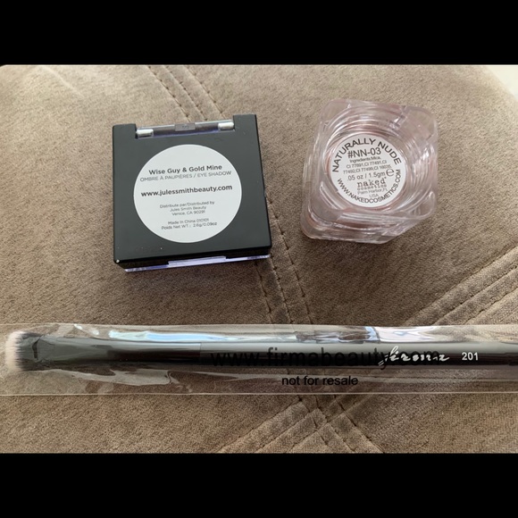 NWT Eye make up bundle: naked cosmetics and others - Picture 3 of 5